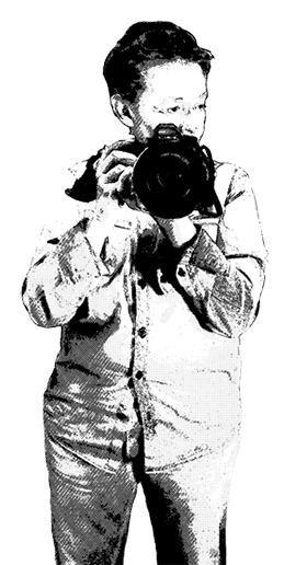 marie-luce dehondt avec un appareil photo à la main